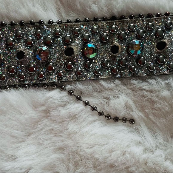 ✨ Silver Rhinestone Western Belt – Fits 35”–41” ✨